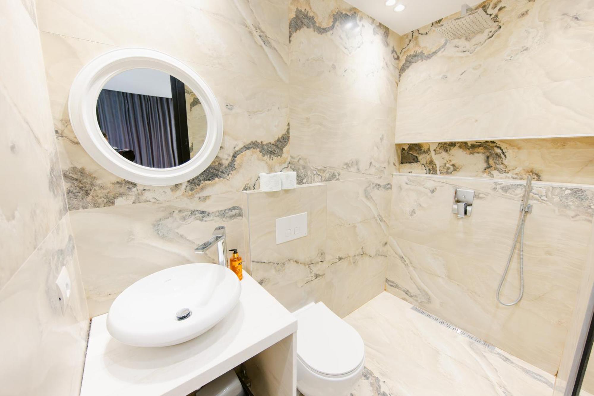 Durres Str Modern Apartments - The Nest ティラナ エクステリア 写真